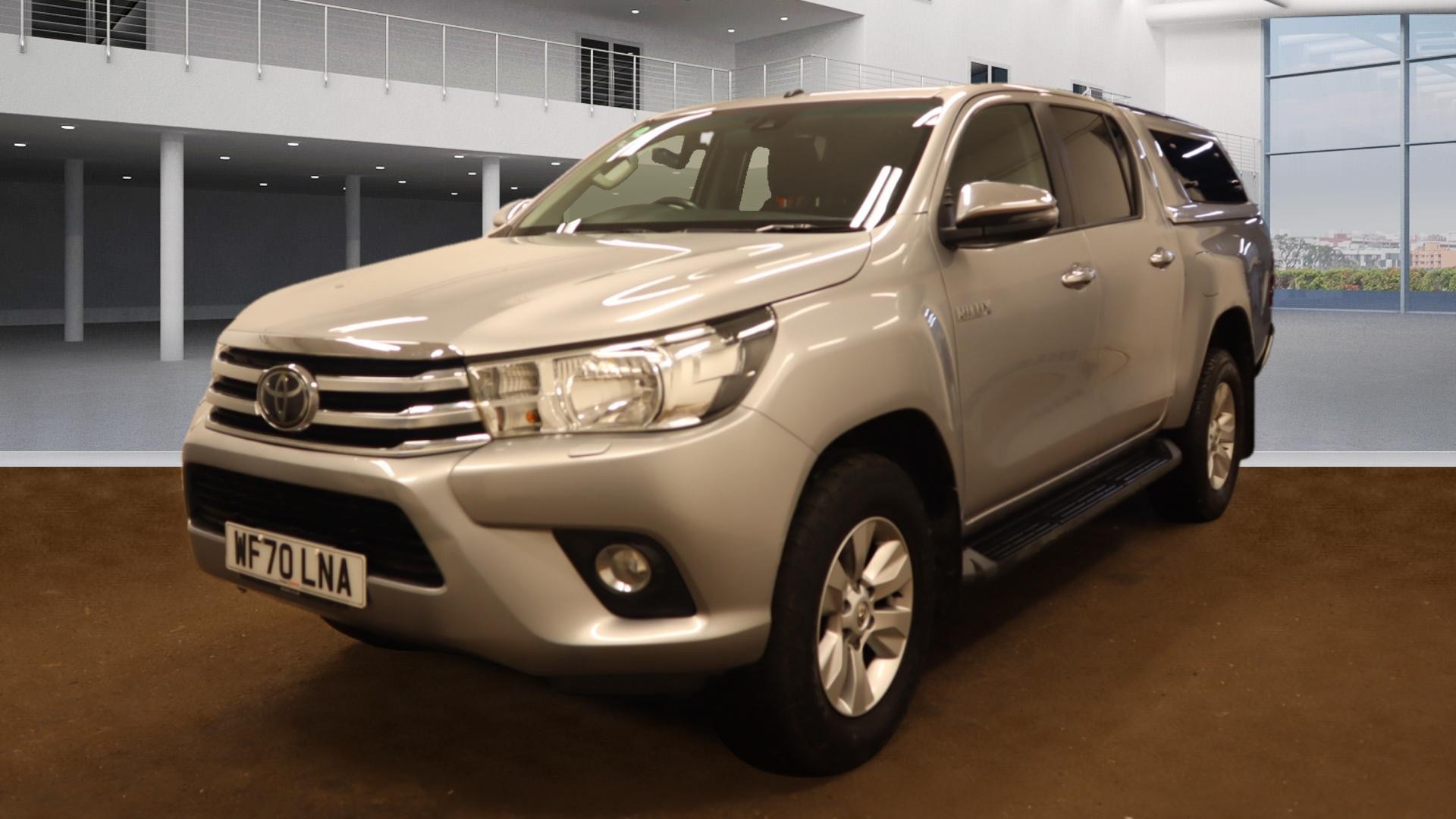 TOYOTA Hilux